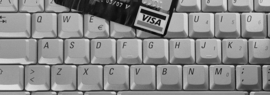 carte de crédit et clavier
